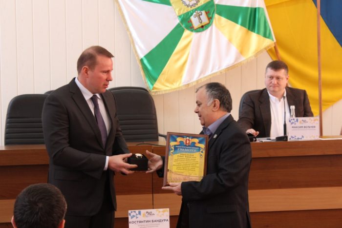 Міський голова нагородив спортсменів Міський голова нагородив спортсменів