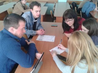 Засідання Англійського дискусійного клубу на тему «Bulling. What to do with it?» Засідання Англійського дискусійного клубу на тему «Bulling. What to do with it?»