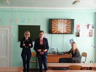 Тиждень англійської мови продовжує заохочувати студентів Тиждень англійської мови продовжує заохочувати студентів