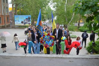 Низький уклін вам, ветерани! Низький уклін вам, ветерани!