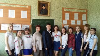 На філологічному факультеті зустрілися любителі поетичного слова На філологічному факультеті зустрілися любителі поетичного слова