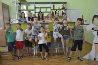 Майсте-клас для маленьких кондитерів: велике починається з малого Майсте-клас для маленьких кондитерів: велике починається з малого