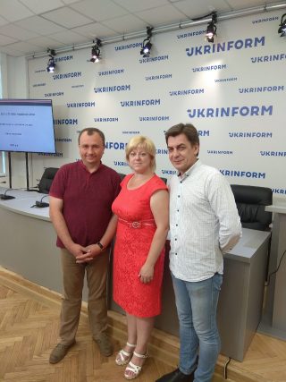 Робота експертної комісії з питань визначення результатів ЗНО триває Робота експертної комісії з питань визначення результатів ЗНО триває