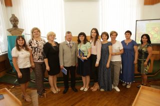 Презентація книги О. Деркачової «За лондонським часом» Презентація книги О. Деркачової «За лондонським часом»