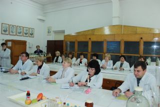 Науковці хіміко-біологічного факультету провели семінар для вчителів Донецької області Науковці хіміко-біологічного факультету провели семінар для вчителів Донецької області