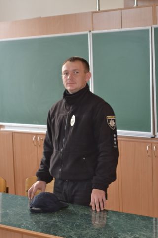 Лиш той, хто про безпеку дбає, проблем в житті не має! Лиш той, хто про безпеку дбає, проблем в житті не має!