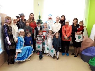 Чудово дарувати дітям добро, посмішки і гарний настрій! Чудово дарувати дітям добро, посмішки і гарний настрій!