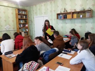 Філологи провели «Естафету педагогічного досвіду» Філологи провели «Естафету педагогічного досвіду»
