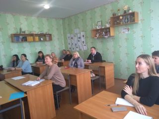 Серія майстерень від Франциско Ресто, викладача зі Сполучених Штатів Америки Серія майстерень від Франциско Ресто, викладача зі Сполучених Штатів Америки