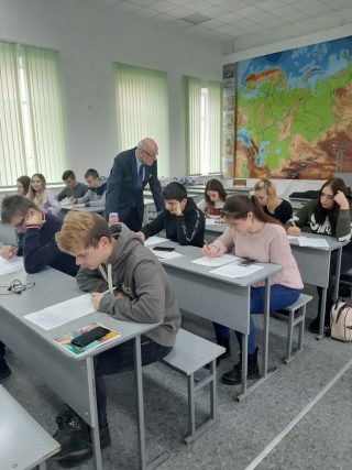 Вітаємо переможців олімпіади з туризму! Вітаємо переможців олімпіади з туризму!